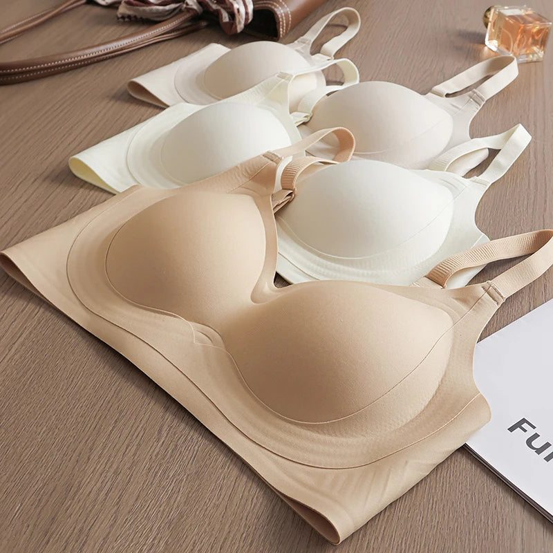 Super soft and thin seamless women's underwear with soft support and no steel underwire